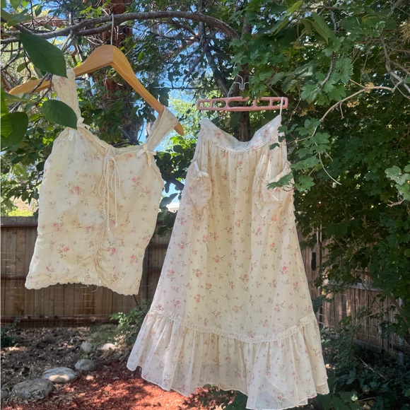 Gunne Sax Floral Cream Skirt / Tank Set Rare find - Picture 2 of 16